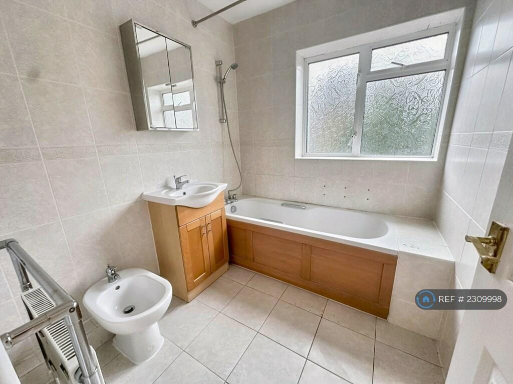 Additional image 13 of Hillbrow Road, Bromley, BR1