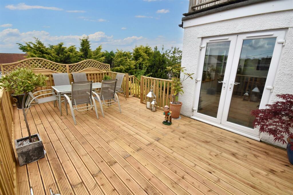 Additional image 30 of Combe Avenue, Portishead