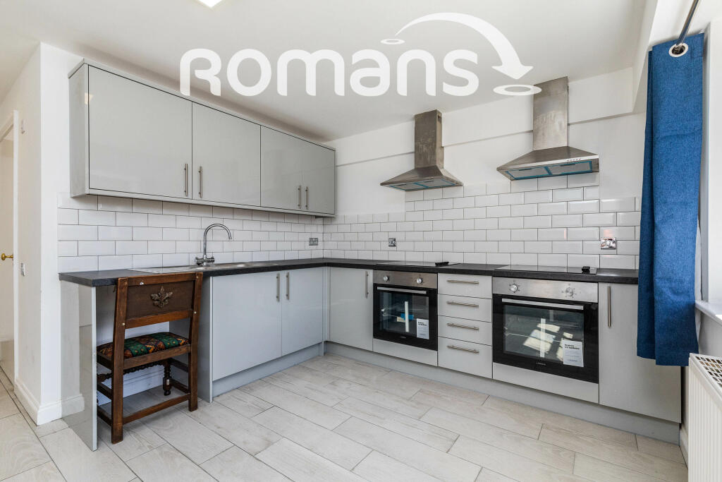 Additional image 3 of High Street, Winterbourne