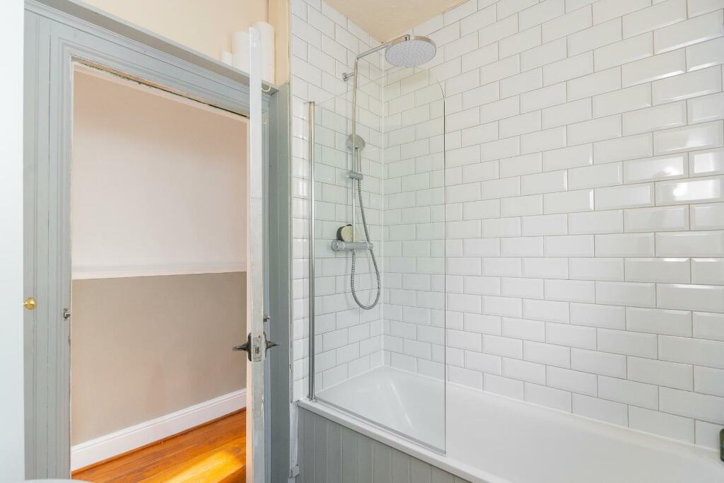 Additional image 24 of Harrowdene Road, Knowle