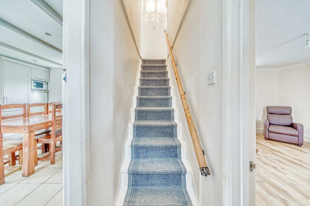 Additional image 7 of Beautiful double fronted semi-detached cottage, ideally situated for access to Yatton's main line railway station