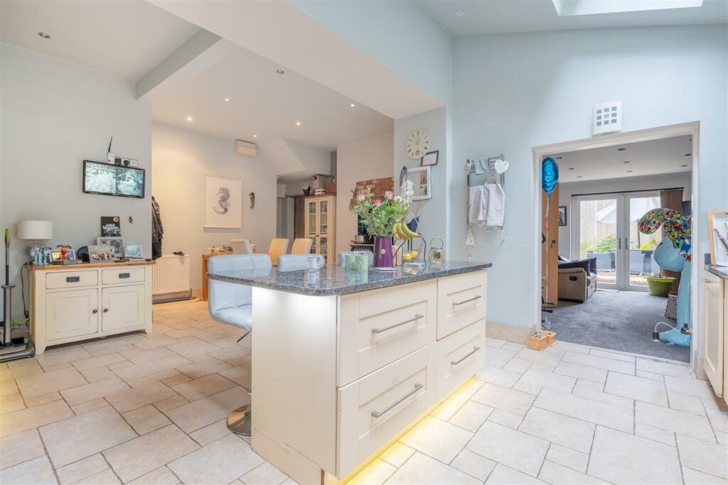 Additional image 9 of London Road, Warmley, Bristol