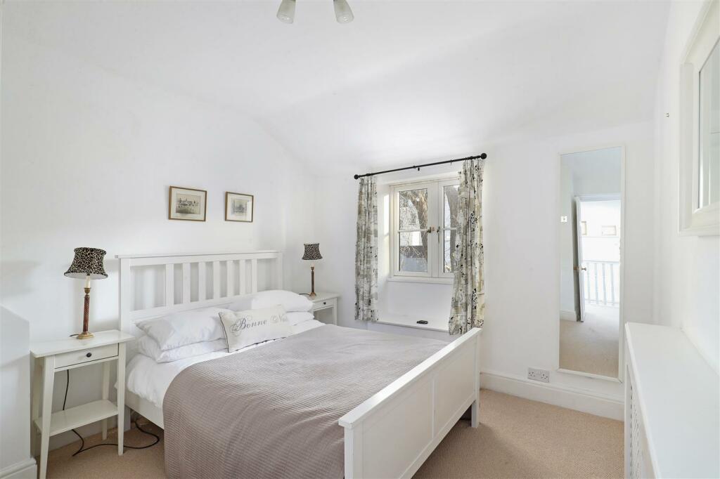 Additional image 14 of Beautiful Mews House in Clifton Village, Bristol.