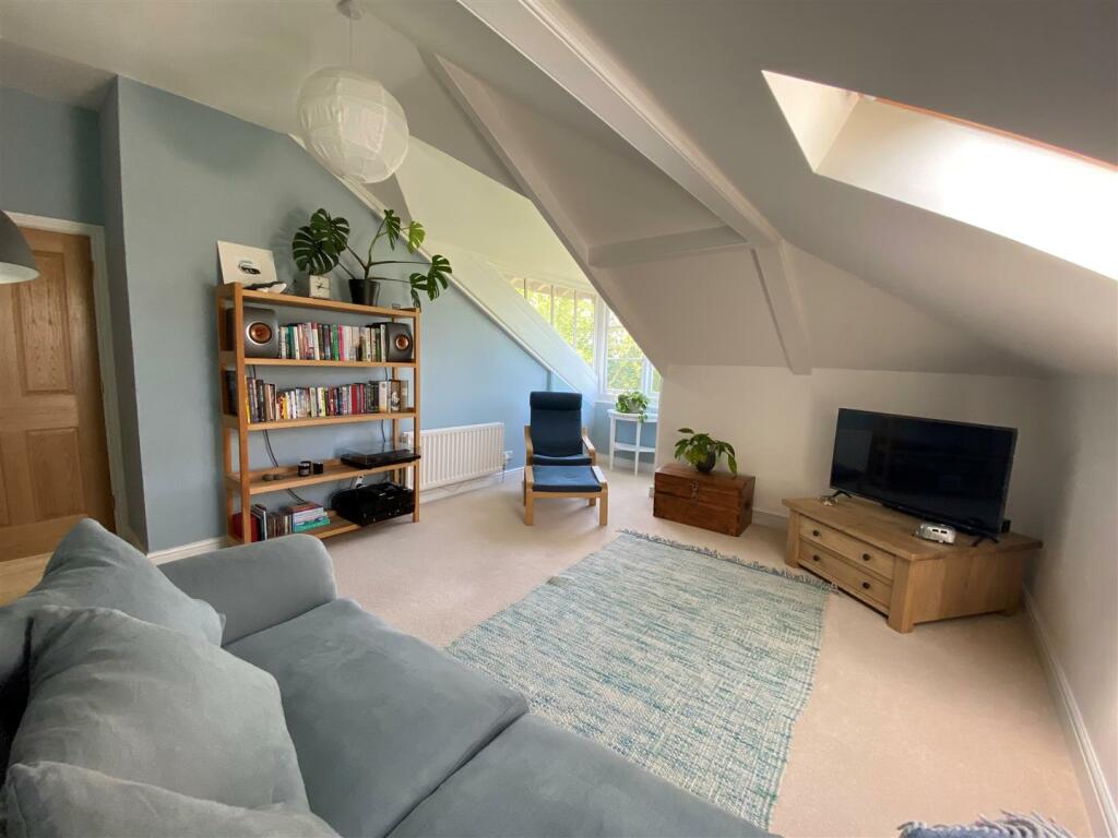 Additional image 5 of Spacious Apartment In Handsome Victorian House Just Off Downs