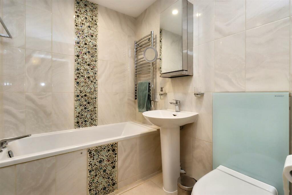 Additional image 5 of Outstanding coastal location with panoramic views