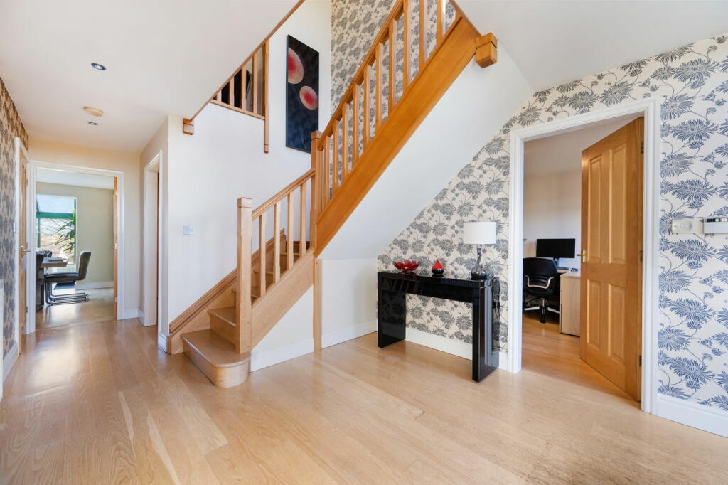 Additional image 3 of Latham Lane, Gomersal, Cleckheaton, BD19