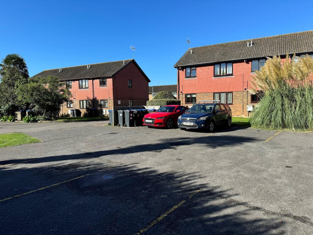 Additional image 21 of 68 High Street, Steyning, BN44 3RD