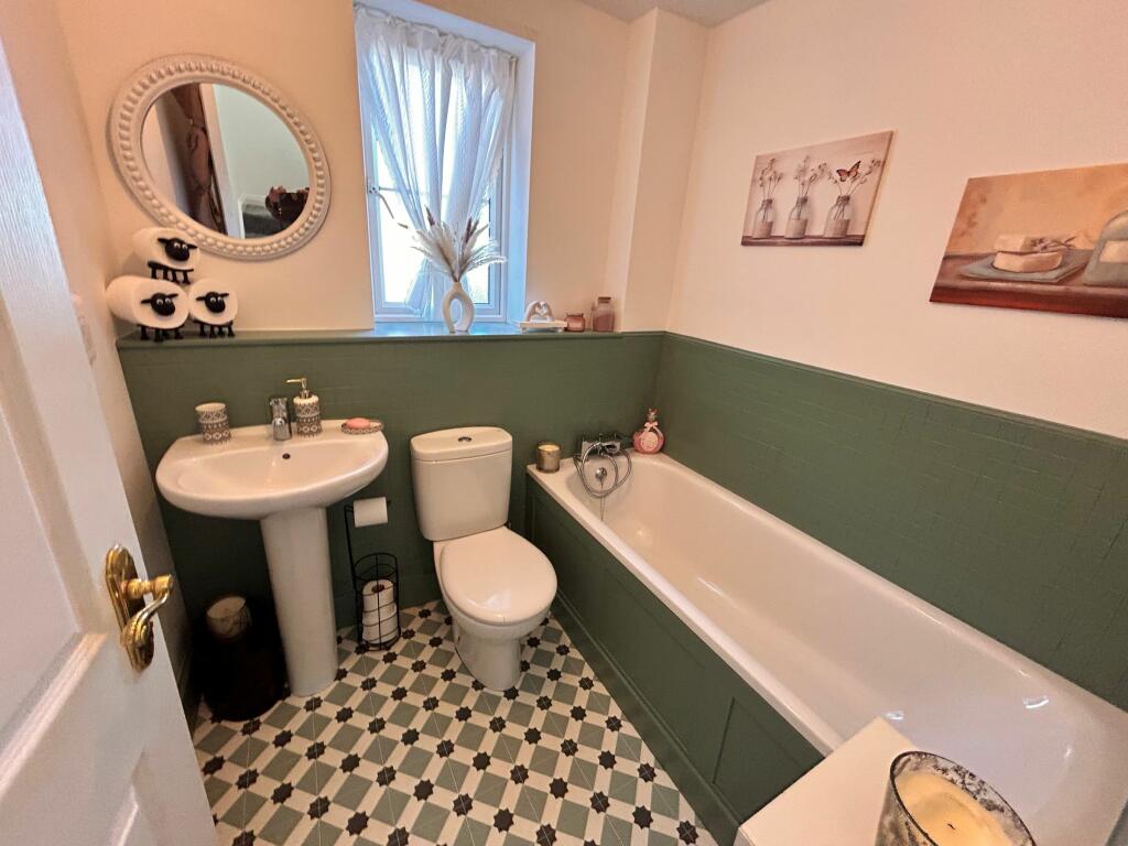 Additional image 12 of North Road, Winterbourne, Bristol