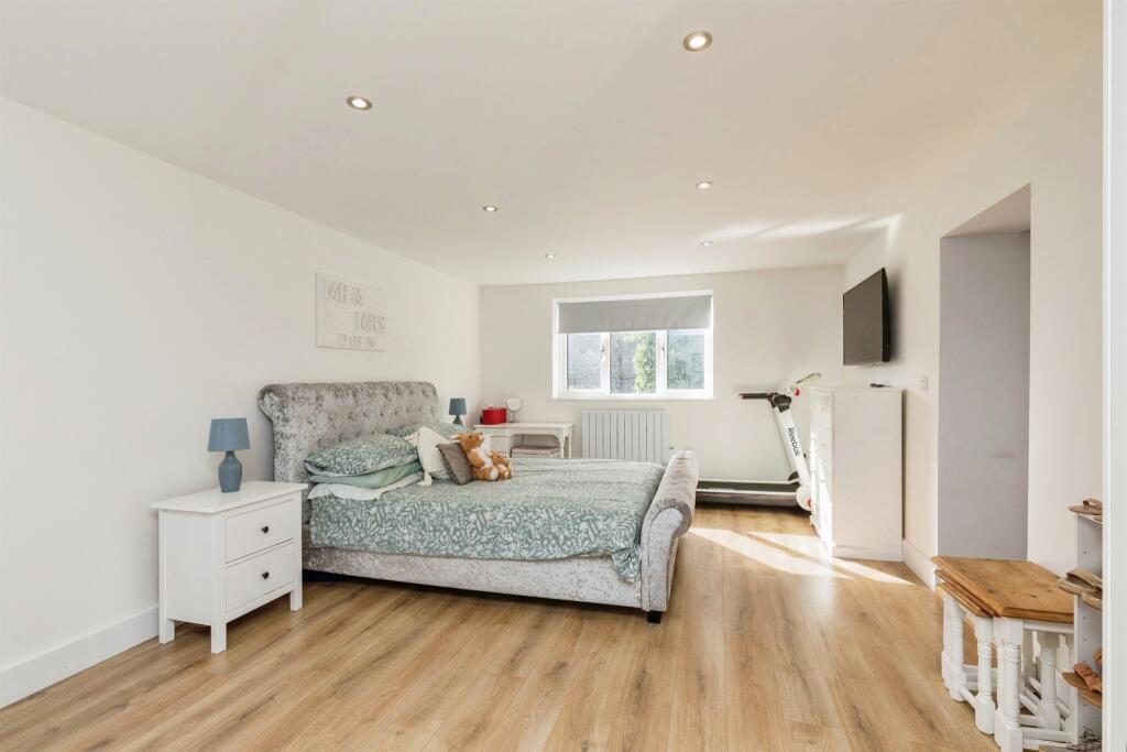 Additional image 28 of Riding Barn Hill, Wick, Bristol