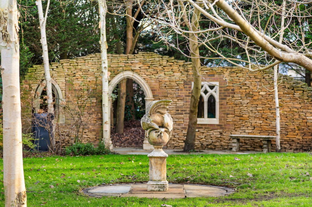 Additional image 31 of Barnfield Wood Close, Beckenham, BR3