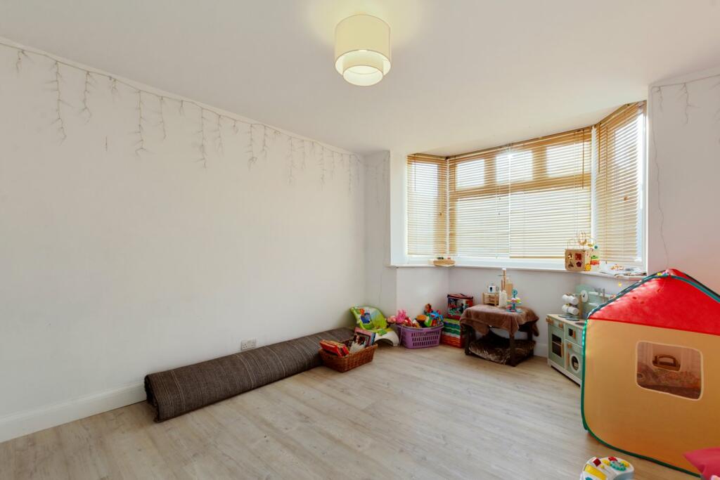 Additional image 15 of Chatham Avenue, Bromley, BR2