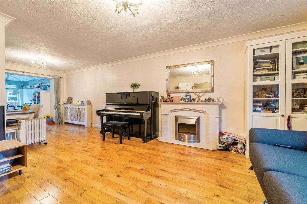 Additional image 4 of Cloonmore Avenue, Orpington