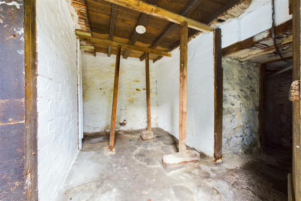 Additional image 21 of MODERNISATION | LARGE GARDEN | CLEVEDON