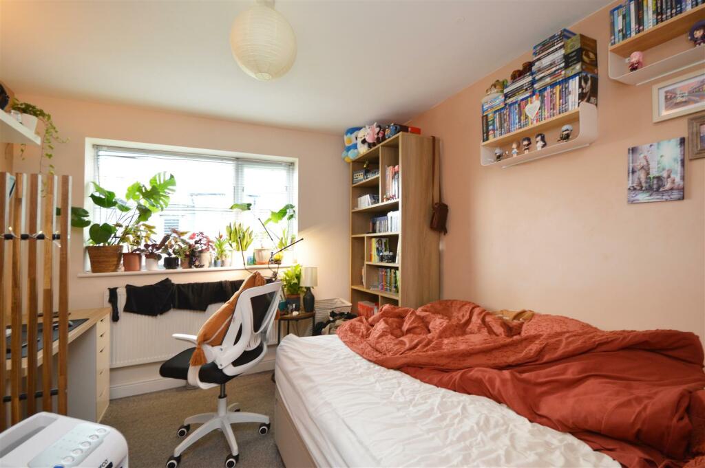 Additional image 5 of Lynde Close, Bristol