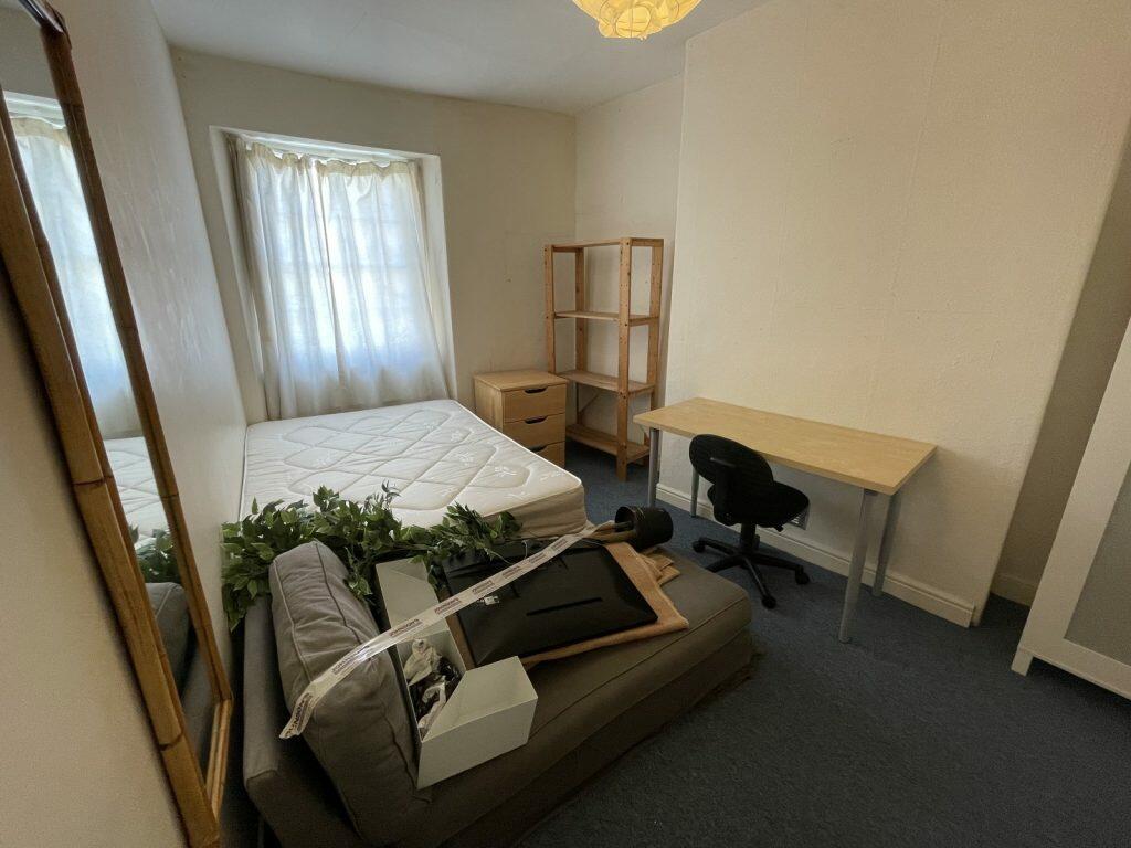 Additional image 11 of Gloucester Street – Ref: 129