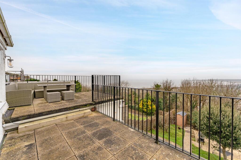 Additional image 11 of Woodspring Crescent, Worlebury - DECEPTIVE