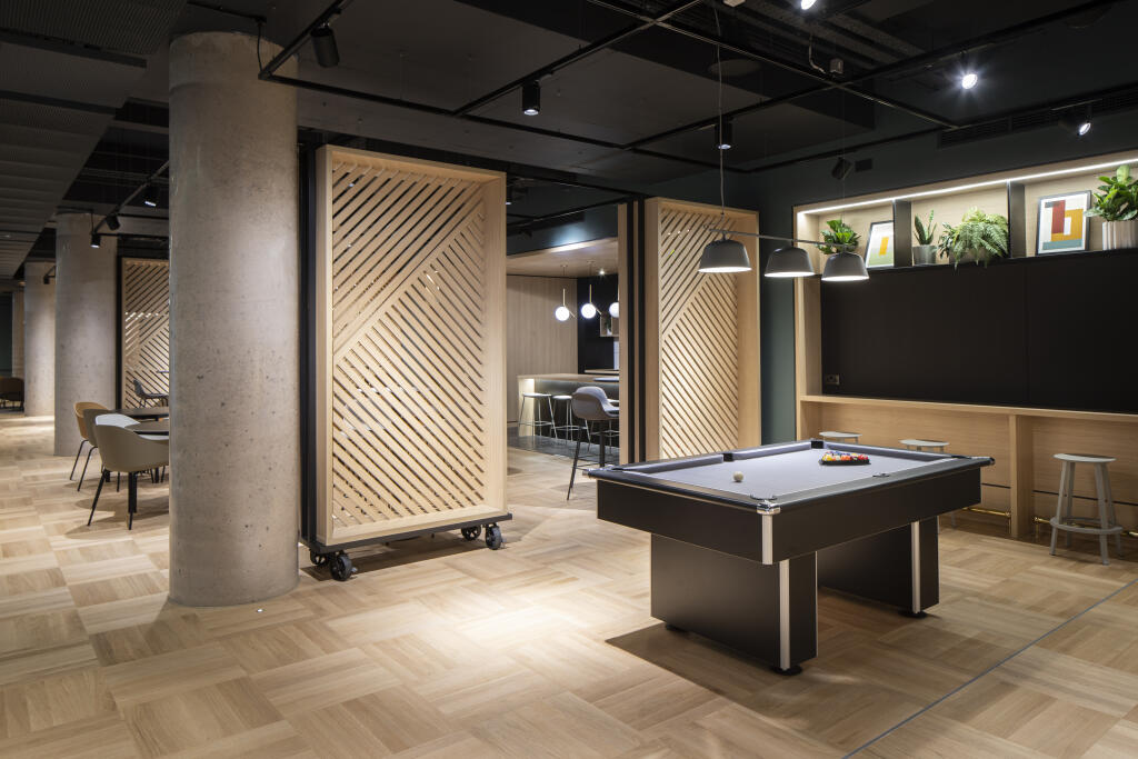 Additional image 5 of 319 Rosewood