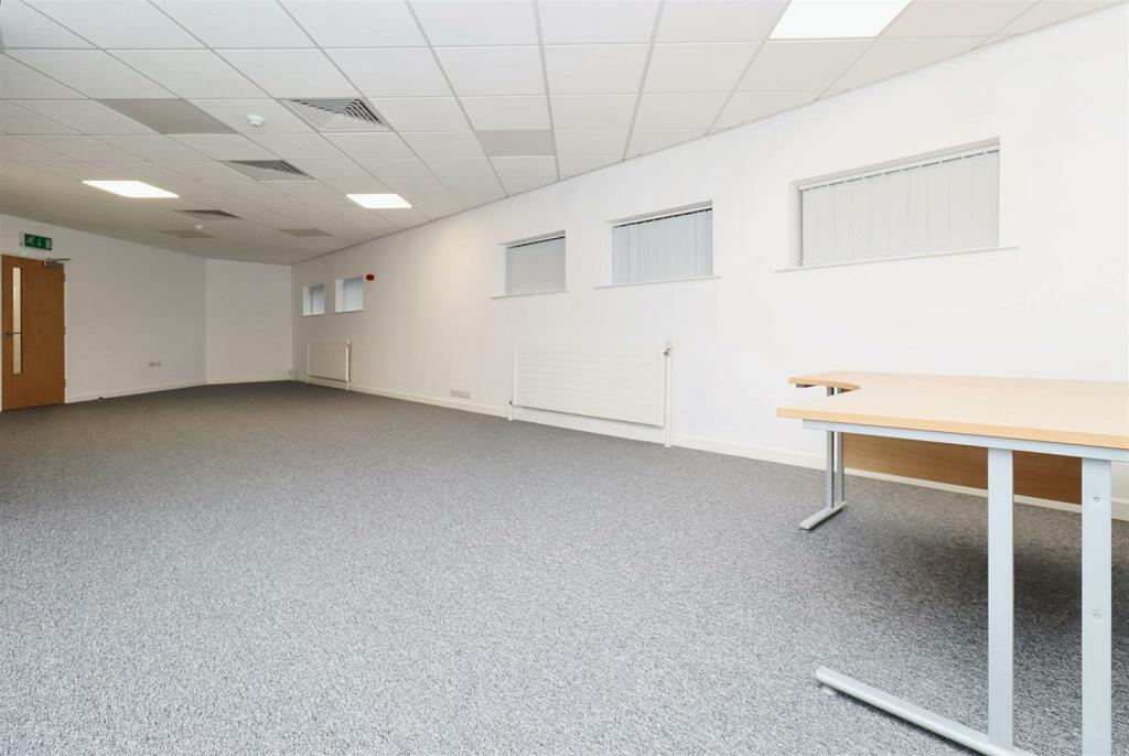 Additional image 12 of Exceptional offices in Clevedon Town Centre