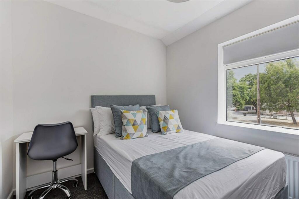 Additional image 10 of 4 bedroom End of Terrace House in Greystoke Avenue, Bristol