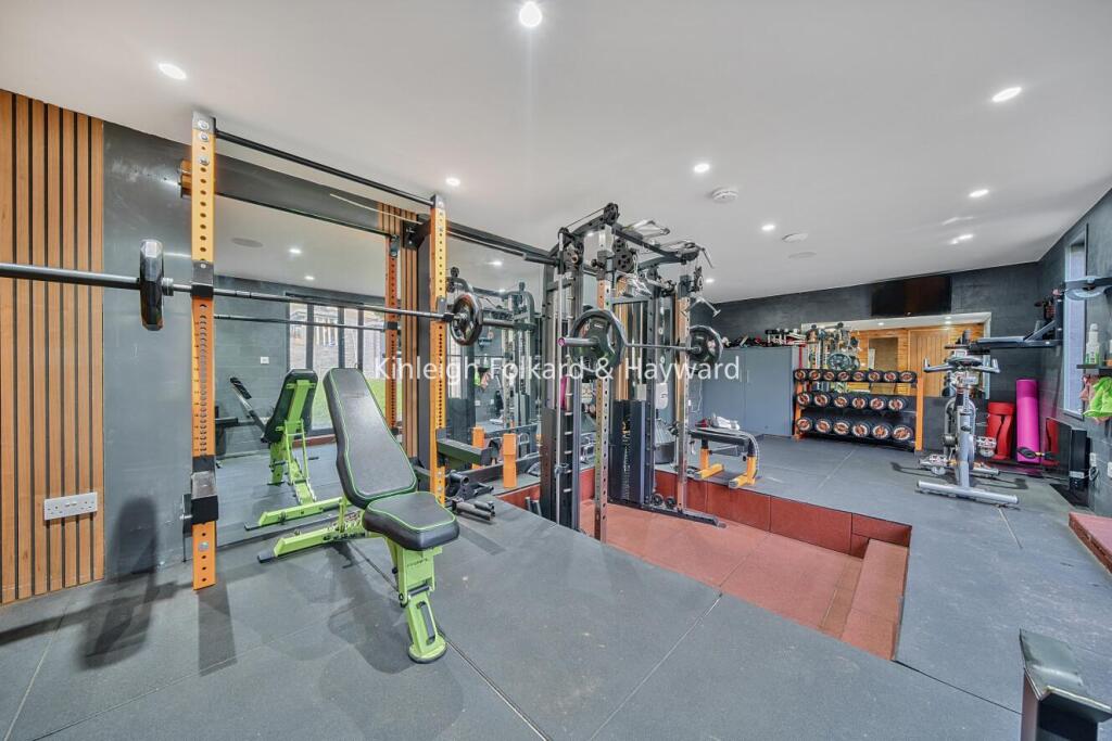 Additional image 6 of Farnaby Road, Bromley