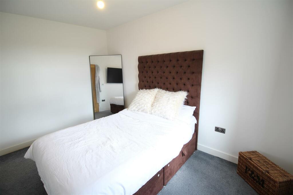 Additional image 14 of Delph Hill Close, Low Moor, Bradford