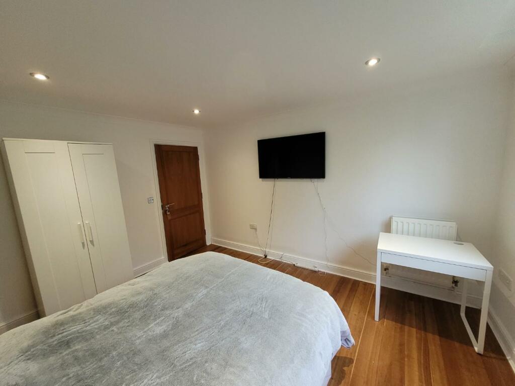 Additional image 12 of Creswell Drive, Beckenham