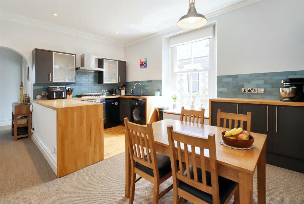 Additional image 3 of Victorian apartment with parking in Mid Clevedon