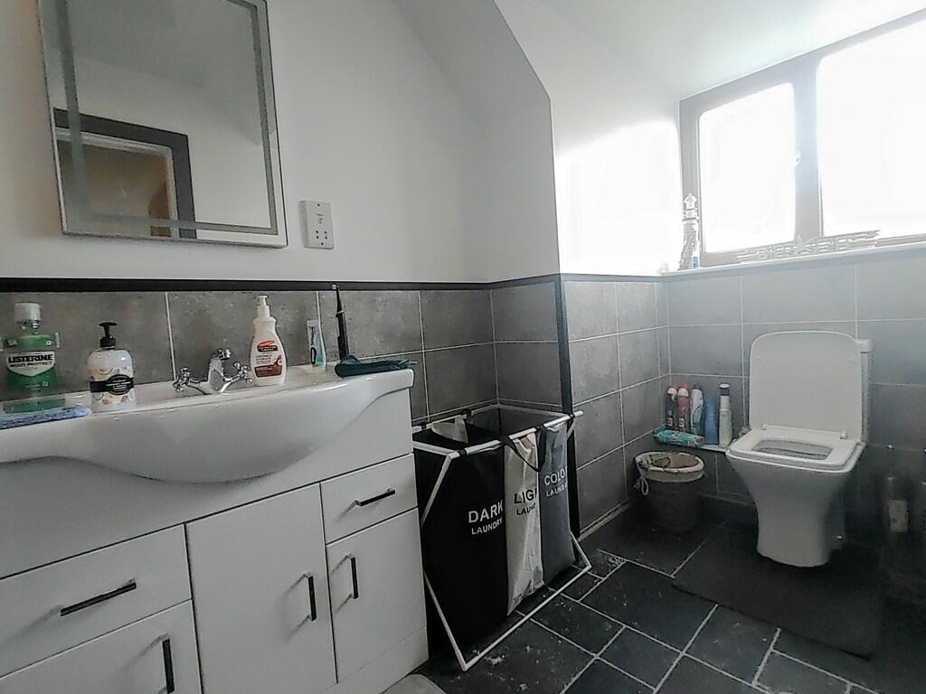 Additional image 15 of Lodge Gate Close, Denholme