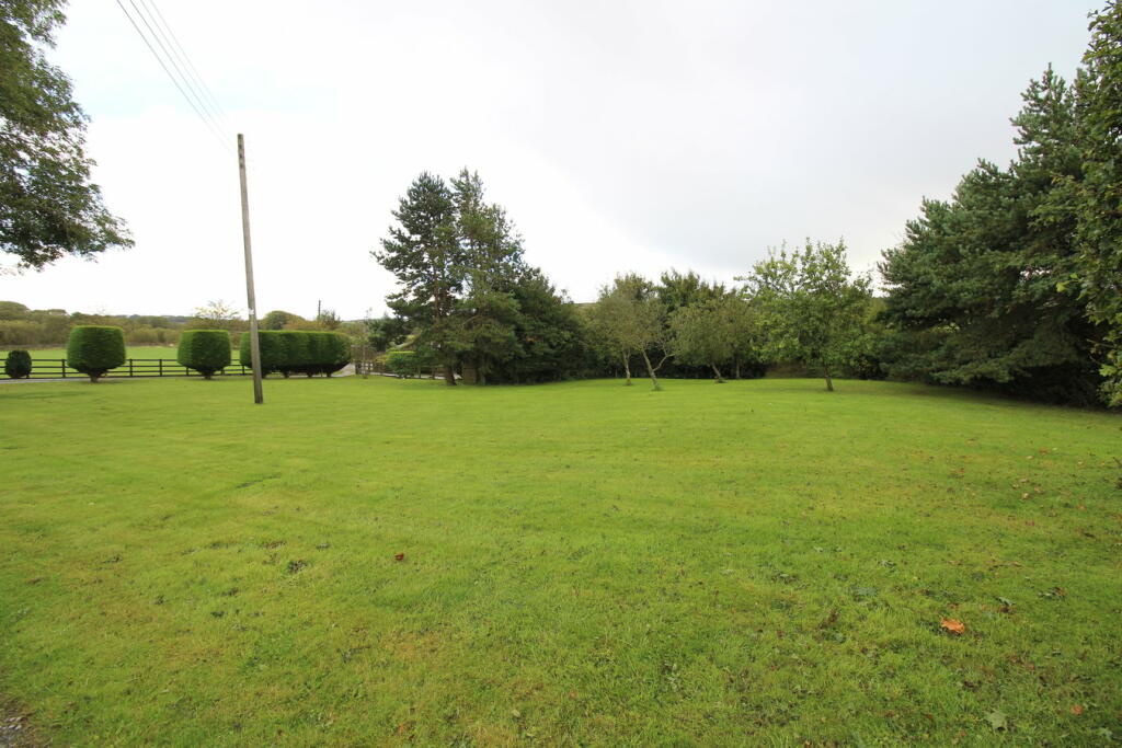 Additional image 33 of Trough Lane, Denholme, Bradford, BD13