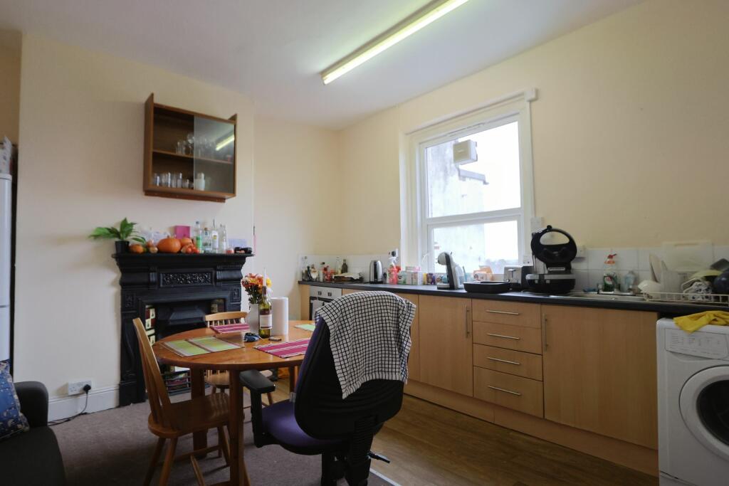 Additional image 8 of Top Floor Flat, 2 Harcourt Road, Bristol