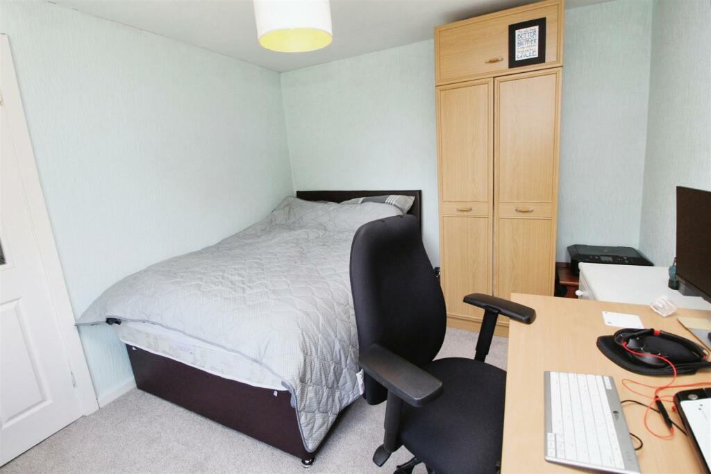 Additional image 9 of Cleckheaton Road, Low Moor, Bradford, BD12 0HL