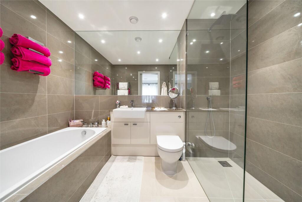 Additional image 12 of Willoughby Lane, Bromley