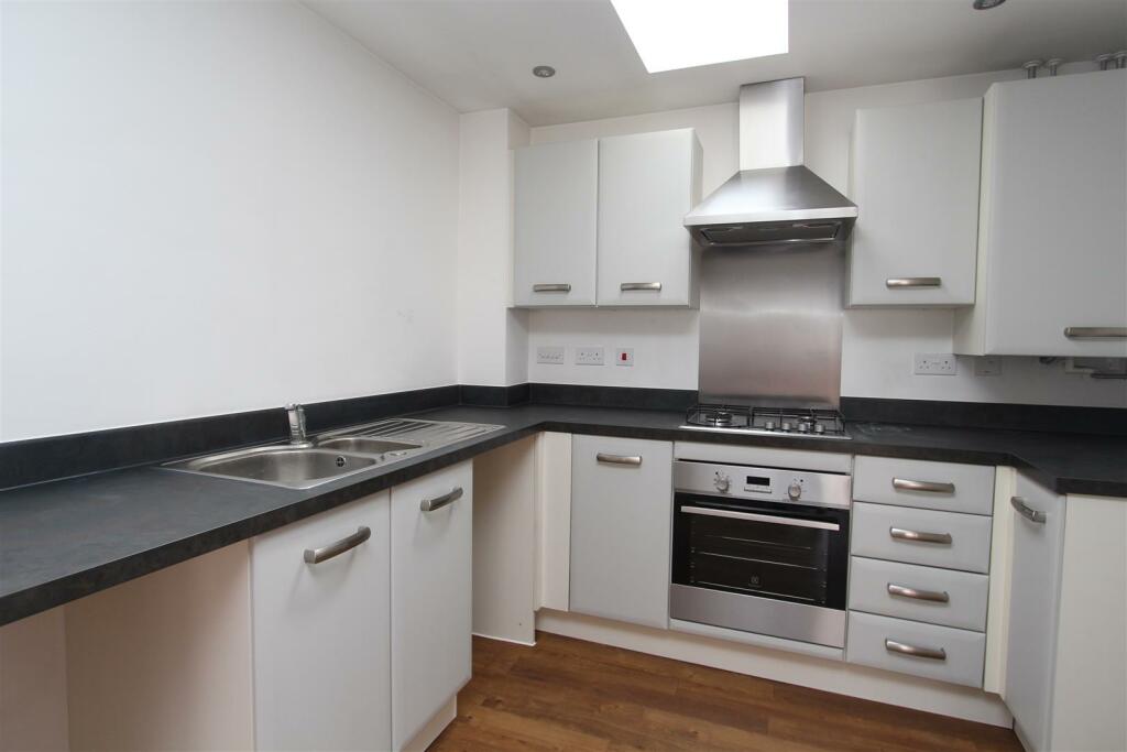 Additional image 3 of 5 Daisy Close, Keynsham, Bristol