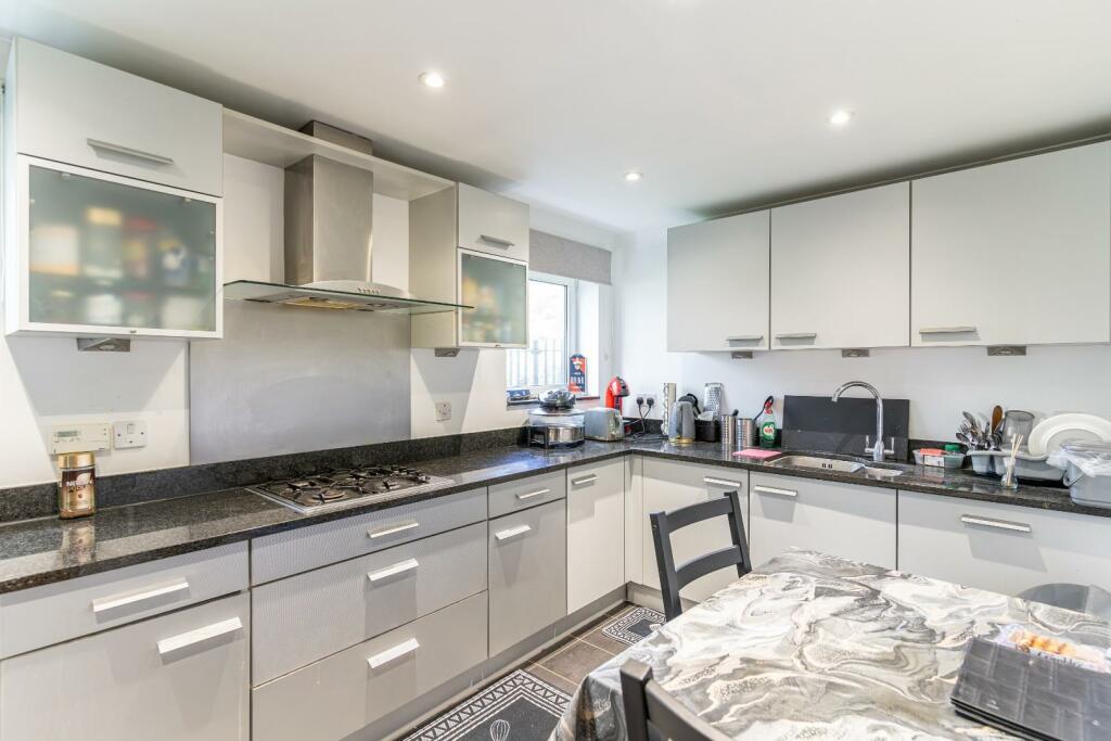 Additional image 7 of Creswell Drive, Beckenham