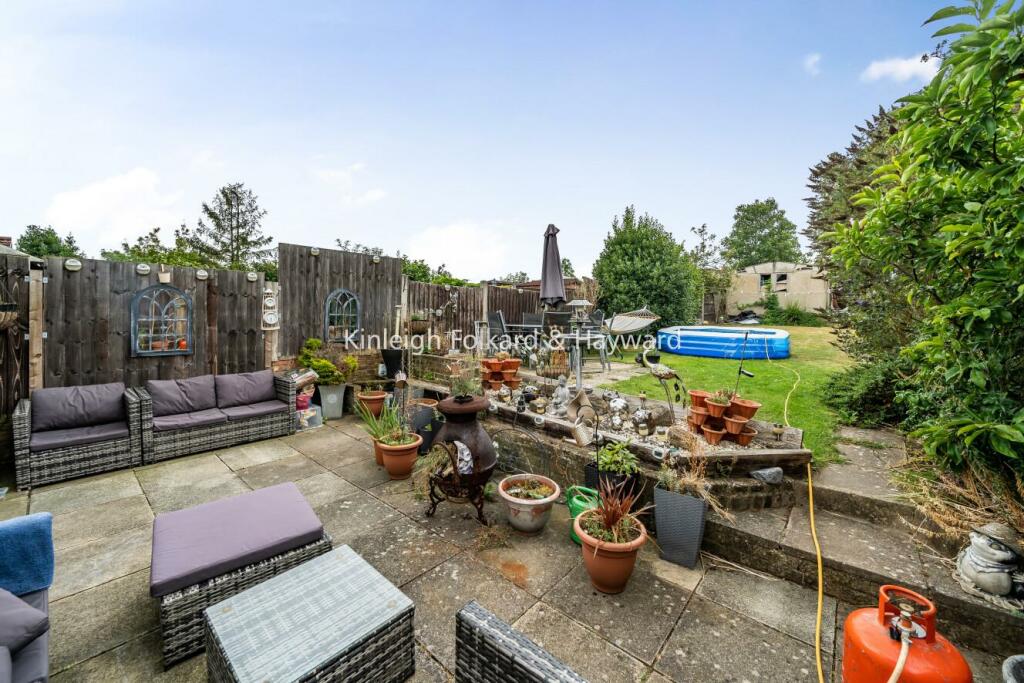 Additional image 4 of Ridgeway Drive, Greater London