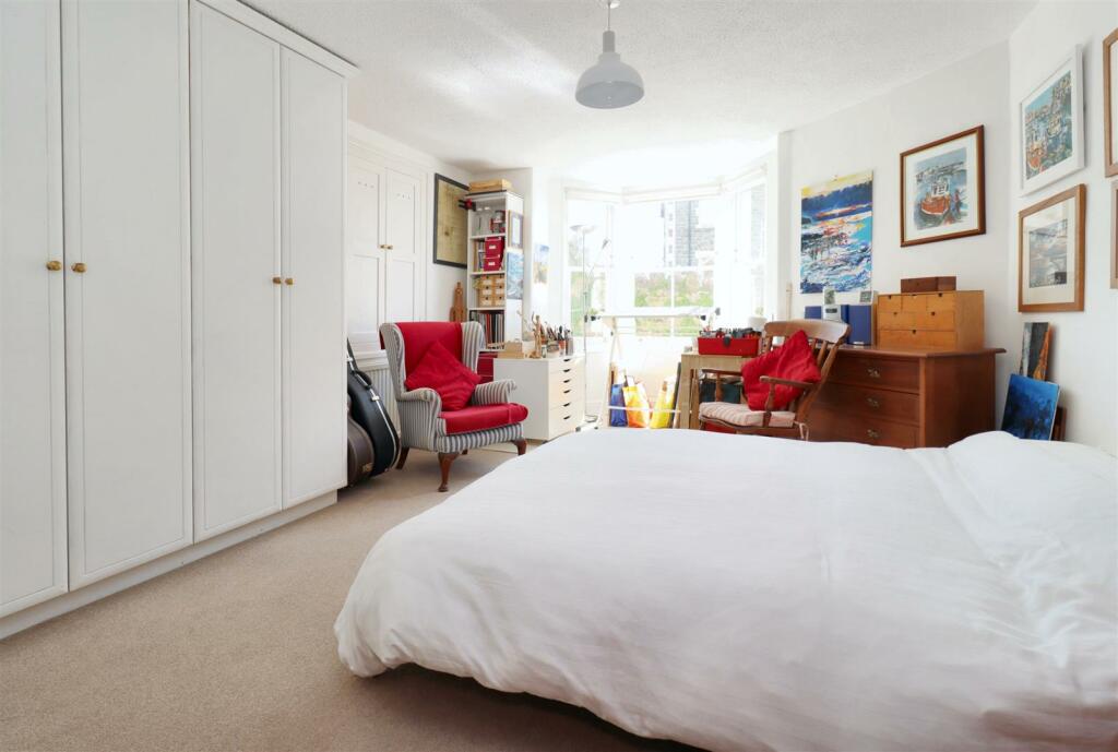 Additional image 9 of Prime location almost immediate to Clevedon Seafront