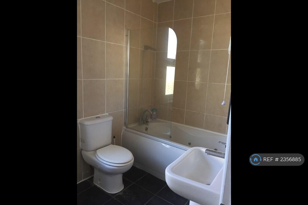 Additional image 5 of Bromley Gardens, Bromley, BR2