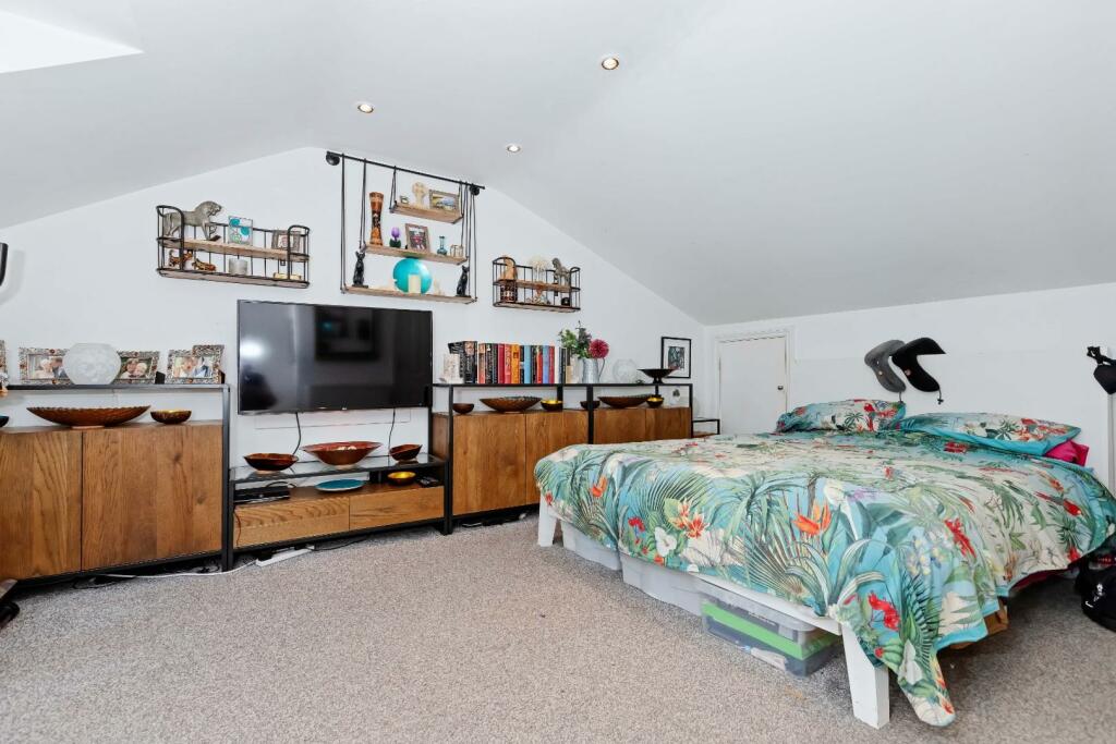 Additional image 12 of Dacre Gardens, Upper Beeding, Steyning