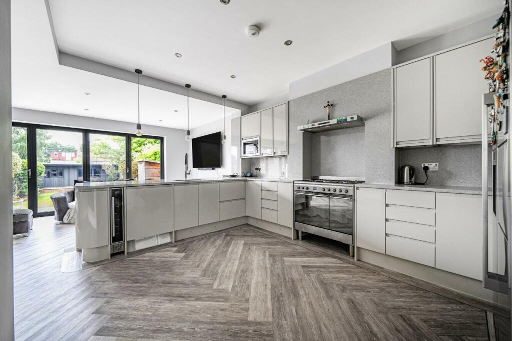 Additional image 4 of Eden Way, Beckenham