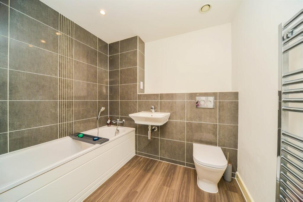 Additional image 7 of Glebe Way, West Wickham, BR4 0AP