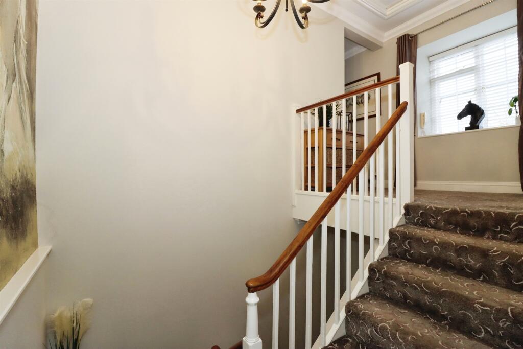 Additional image 4 of Beckspool Road, Frenchay, Bristol