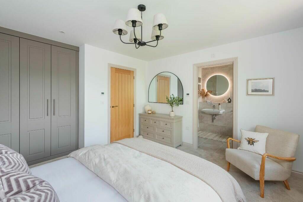 Additional image 4 of Dinghurst Road, Churchill