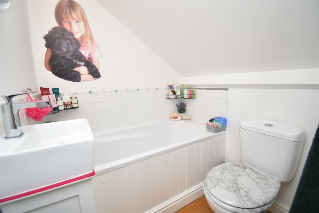 Additional image 27 of Combe Avenue, Portishead