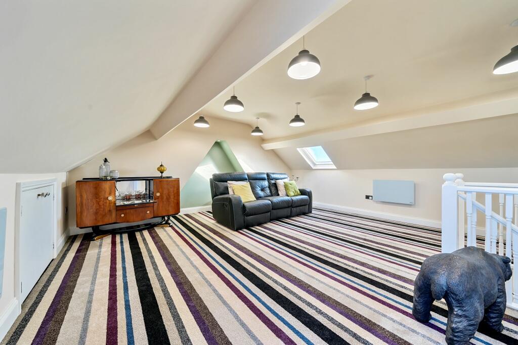 Additional image 11 of Devonshire Road, Weston-Super-Mare. Ideally Suited for Dual Occupation