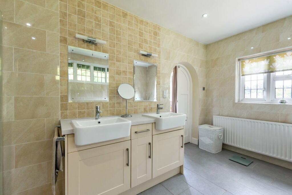 Additional image 9 of Walden Road, Chislehurst, BR7