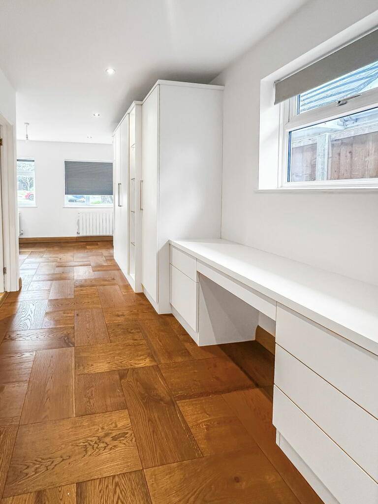 Additional image 26 of Merewood Close, Bromley, BR1 2AN