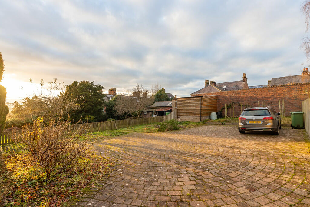 Additional image 32 of 37 Lowther Street, Penrith, Cumbria, CA11 7UQ