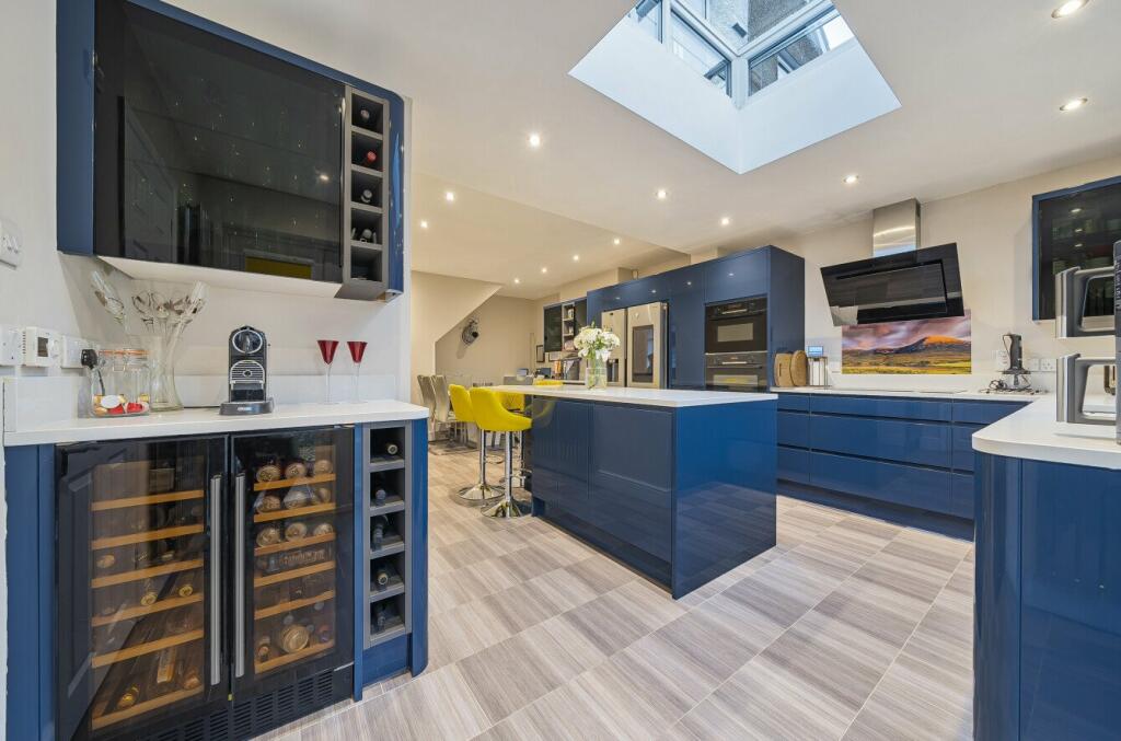 Additional image 4 of Southborough Lane, Bromley, BR2