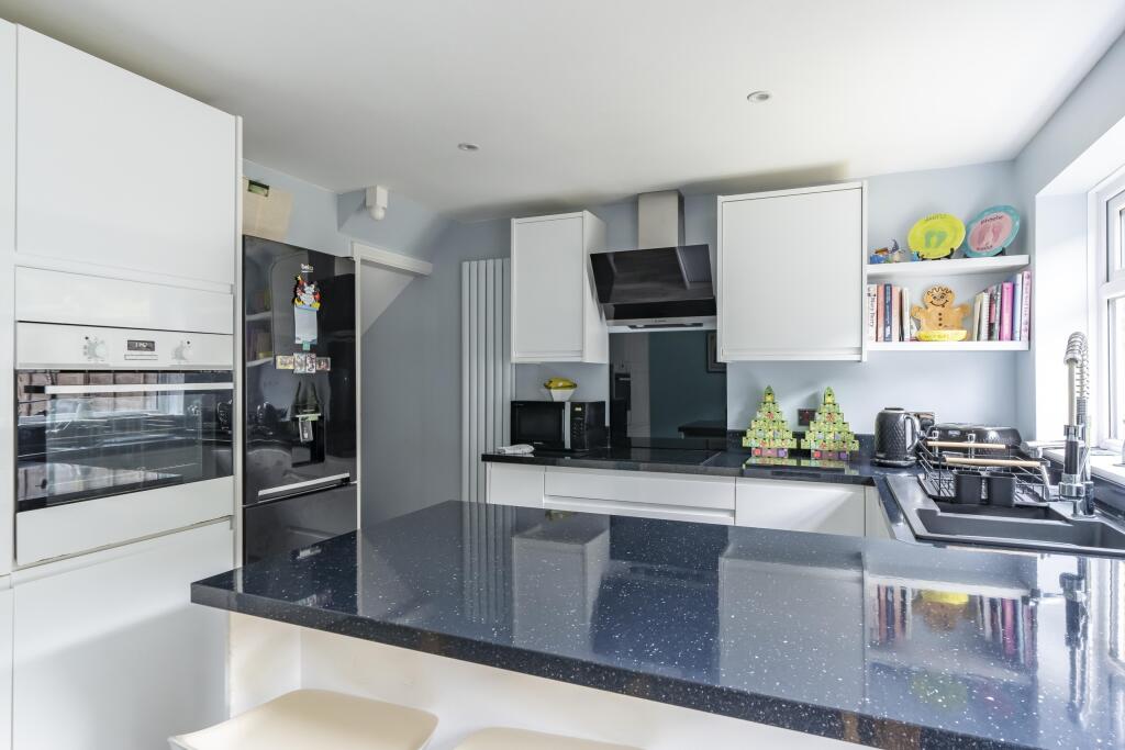 Additional image 8 of Manor Gardens, Kewstoke, Weston-super-Mare, Somerset