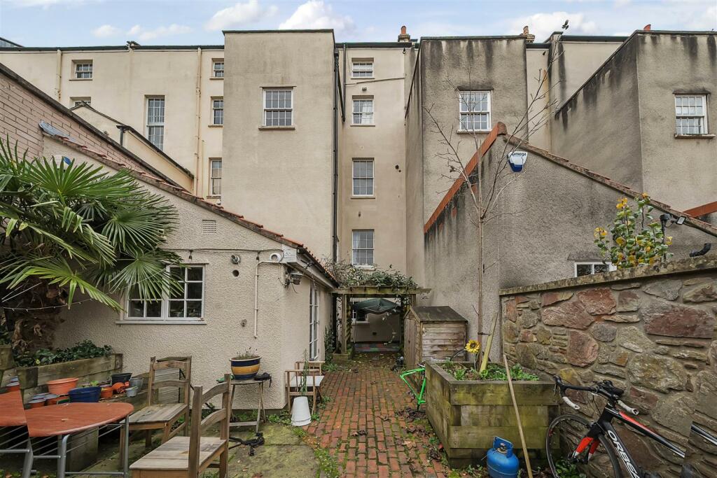 Additional image 7 of Oakfield Road, Clifton